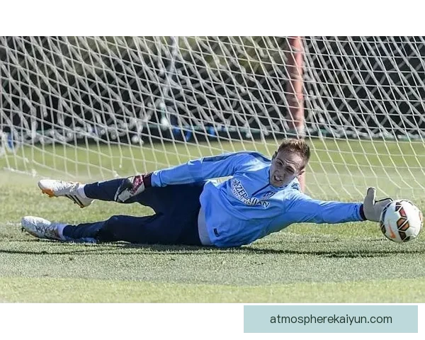 奥布拉克在本菲卡青训出道，发展潜力引人关注
